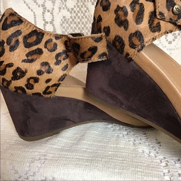 Ugg Char leopard sandals size 7 - Picture 3 of 7